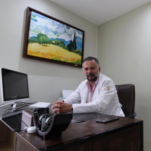 Dr. Hugo Delfino Castellanos Martin