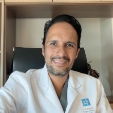 Dr. Fernando Burgos Herrera