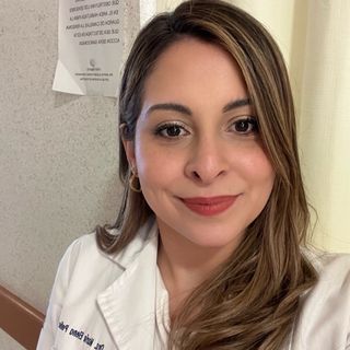 Dr. María Elena Peña Araujo